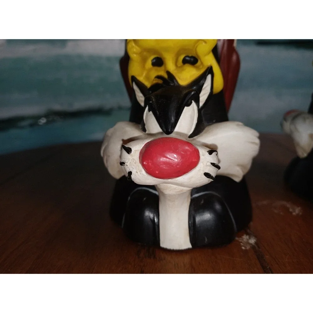 Vintage Looney Tunes Totem Candle Stick Holders 1995 Warner Bros Store-Set of 2 - Picture 8 of 12